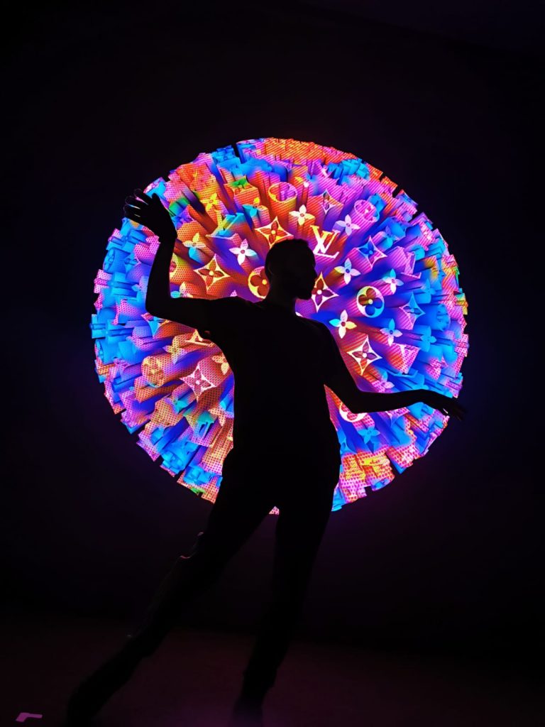 Création chorégraphique" Dance, Color and Light". Pièce pour 6 danseurs - MUA Création Meyline. Déc 2019 - Pavillon Gabriel- Paris - Agence First Live - Louis Vuitton